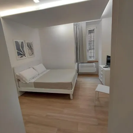 Noh Domus Metronia Apartment *